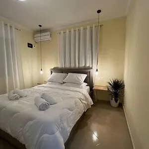 villa-oleandro.hotels-in-tirana.com/